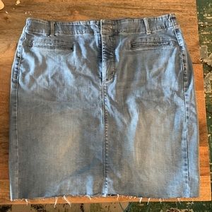 J.Jill denim smooth fit skirt